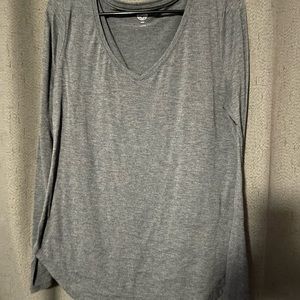 Long sleeve grey top